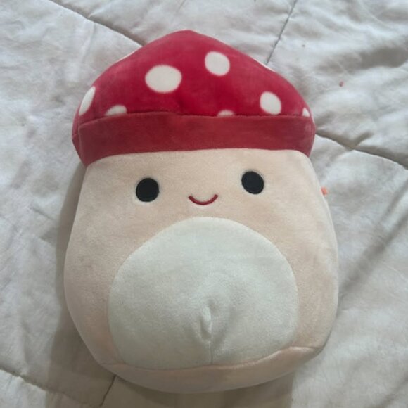 Mushroom Squishmallow - Picture 1 of 1